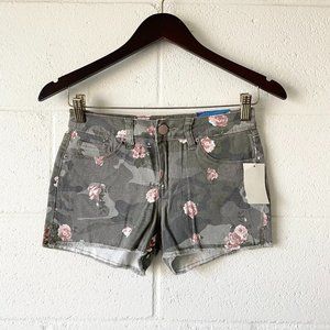 YMI Green Camouflage Floral Rose Mid Rise Denim Short Shorts Juniors Size 1
